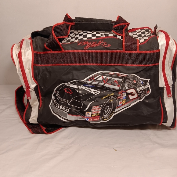 a.d.s sports Other - VINTAGE NASCAR Dale Earnhardt Sr #3 Goodwrench Dufflebag W/shoulder Strap